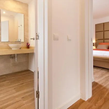 Jade I Villa